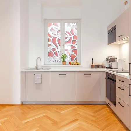 Visit Oomph Apartments Prague Exterior photo