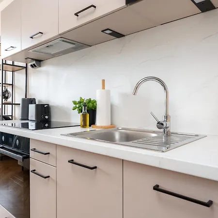 Visit Oomph Apartments Prague Exterior photo