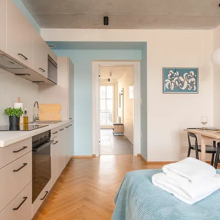 Visit Oomph Apartments Prague Exterior photo