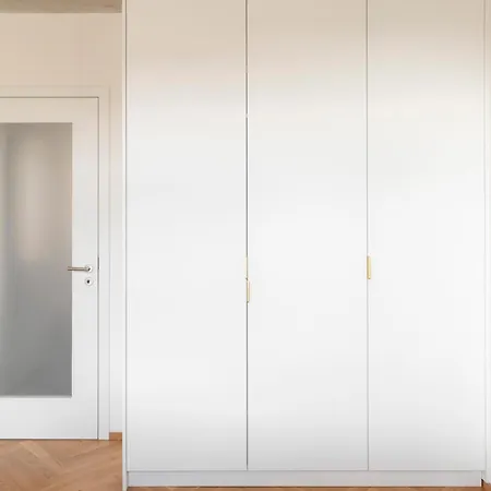Visit Oomph Apartments Prague Exterior photo