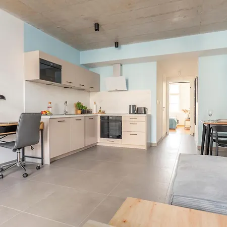 Visit Oomph Apartments Prague Exterior photo