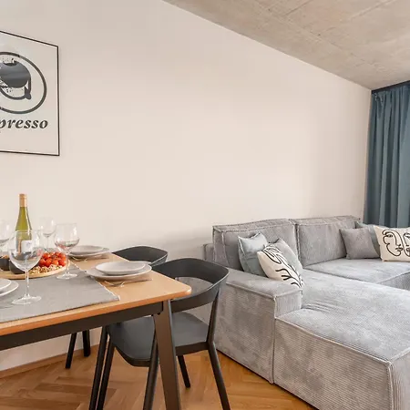 Visit Oomph Apartments Prague Exterior photo