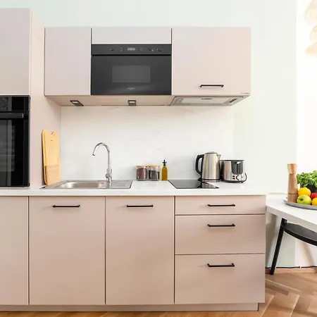 Visit Oomph Apartments Prague Exterior photo