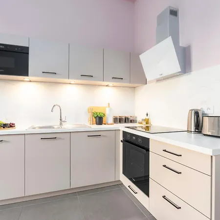 Visit Oomph Apartments Prague Exterior photo