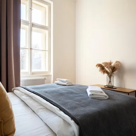 Visit Oomph Apartments Prague Exterior photo