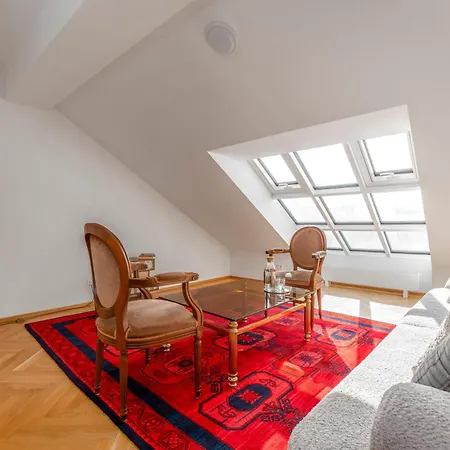 Visit Oomph Apartments Prague Exterior photo