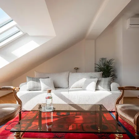 Visit Oomph Apartments Prague Exterior photo