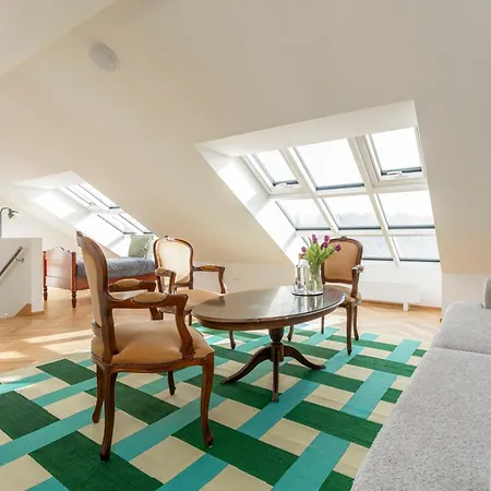 Visit Oomph Apartments Prague Exterior photo