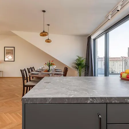 Visit Oomph Apartments Prague Exterior photo