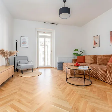 Visit Oomph Apartments Prague Exterior photo