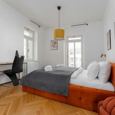 Visit Oomph Apartments Prague Exterior photo