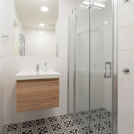 Visit Oomph Apartments Prague Exterior photo