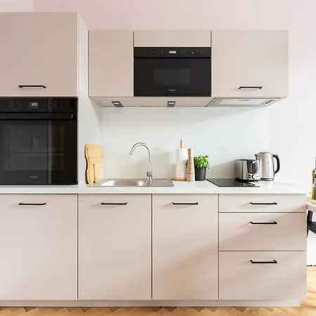 Visit Oomph Apartments Prague Exterior photo