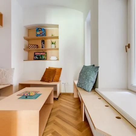 Visit Oomph Apartments Prague Exterior photo
