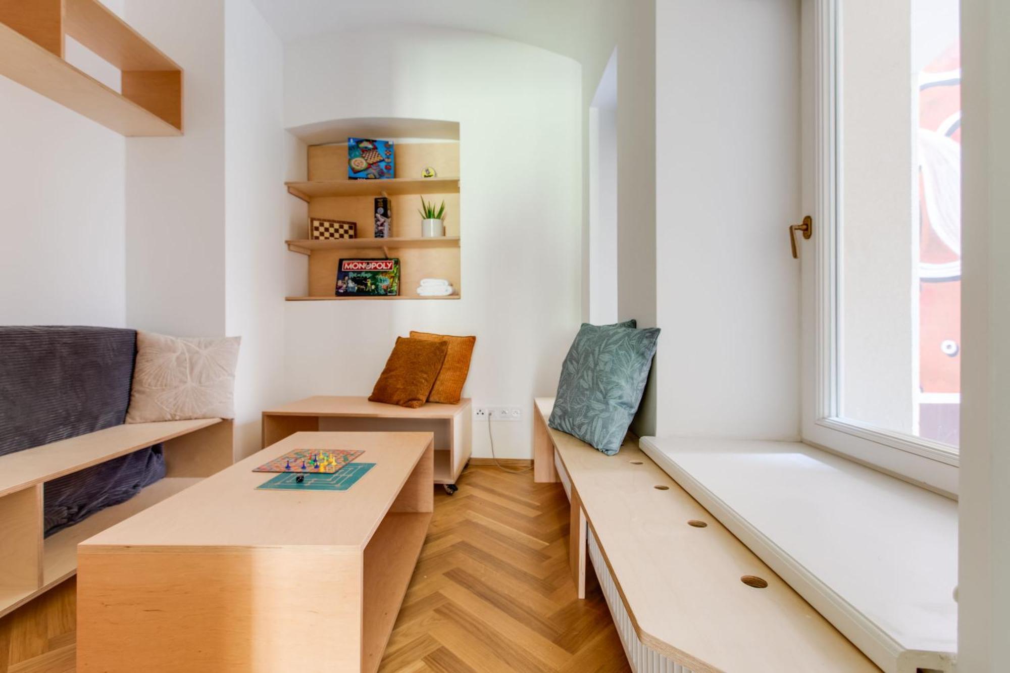 Visit Oomph Apartment