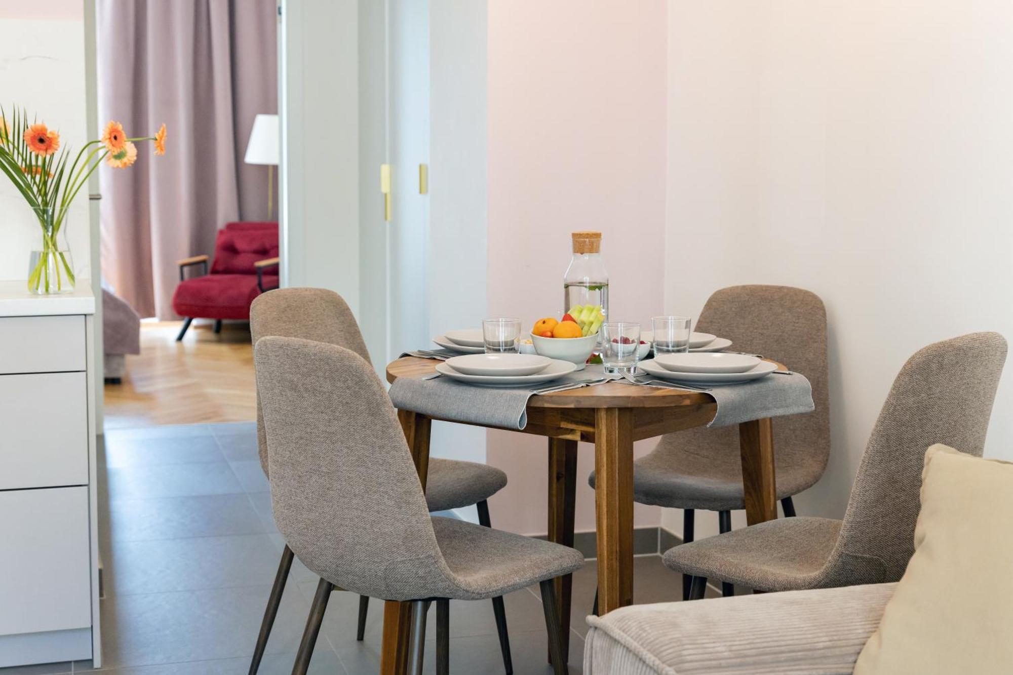 Visit Oomph Prag